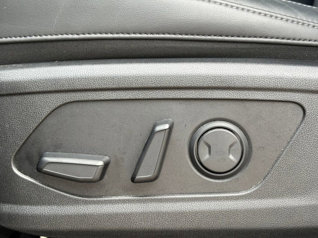 Certified 2022 Kia Sorento S FWD image 13