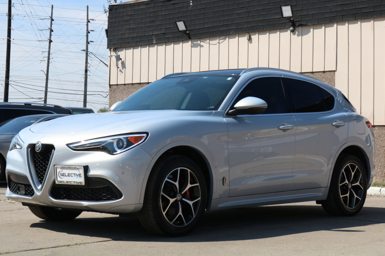Used 2020 Alfa Romeo Stelvio Ti w/ Active Blind Spot Package image 18
