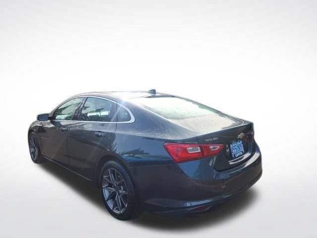 Used 2018 Chevrolet Malibu LT FWD image 3