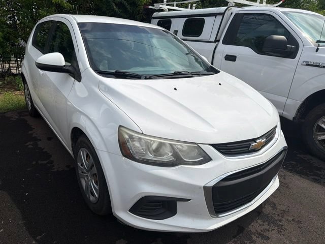 Used 2017 Chevrolet Sonic LT FWD image 3