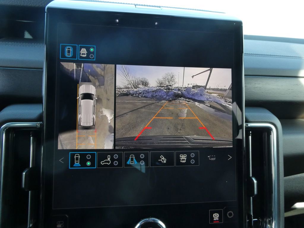 New 2026 GMC Yukon Denali w/ Denali Reserve Package image 3