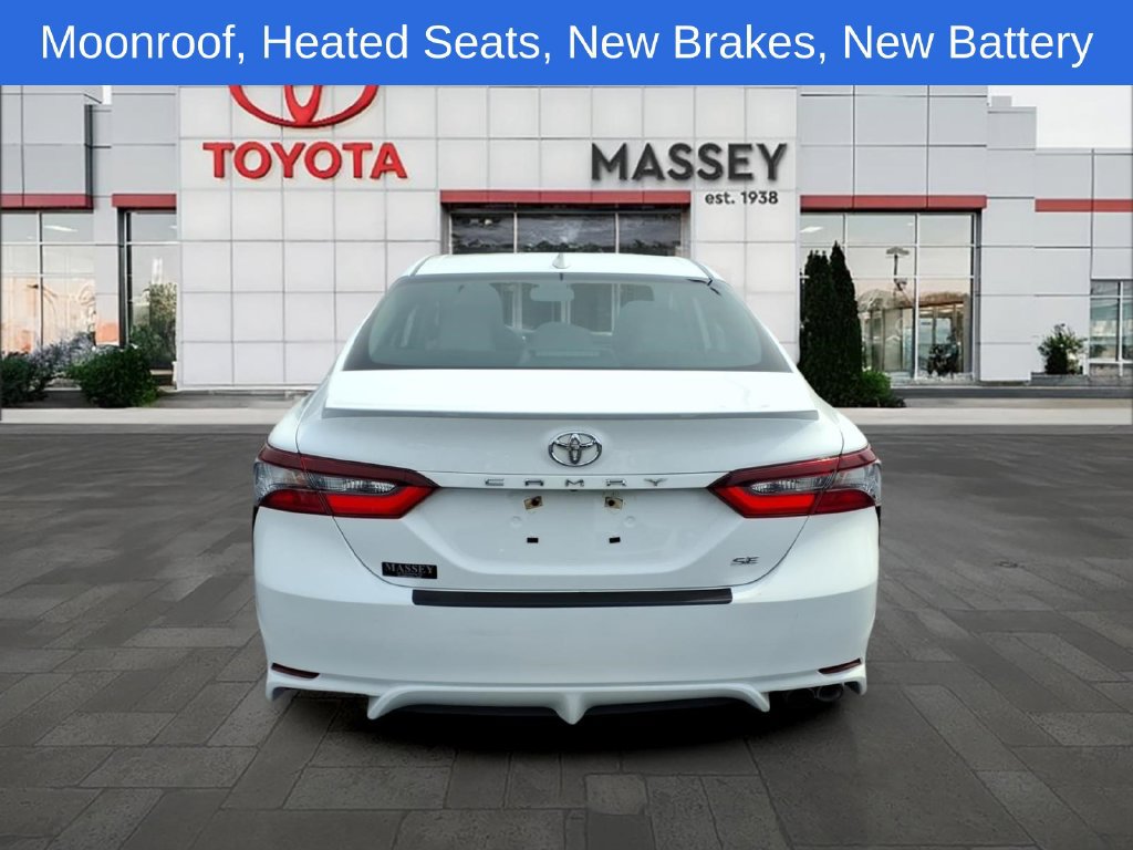 Used 2024 Toyota Camry SE w/ Cold Weather Package FWD image 5
