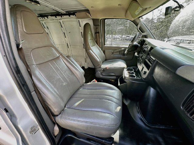 Used 2021 GMC Savana 2500 RWD image 26