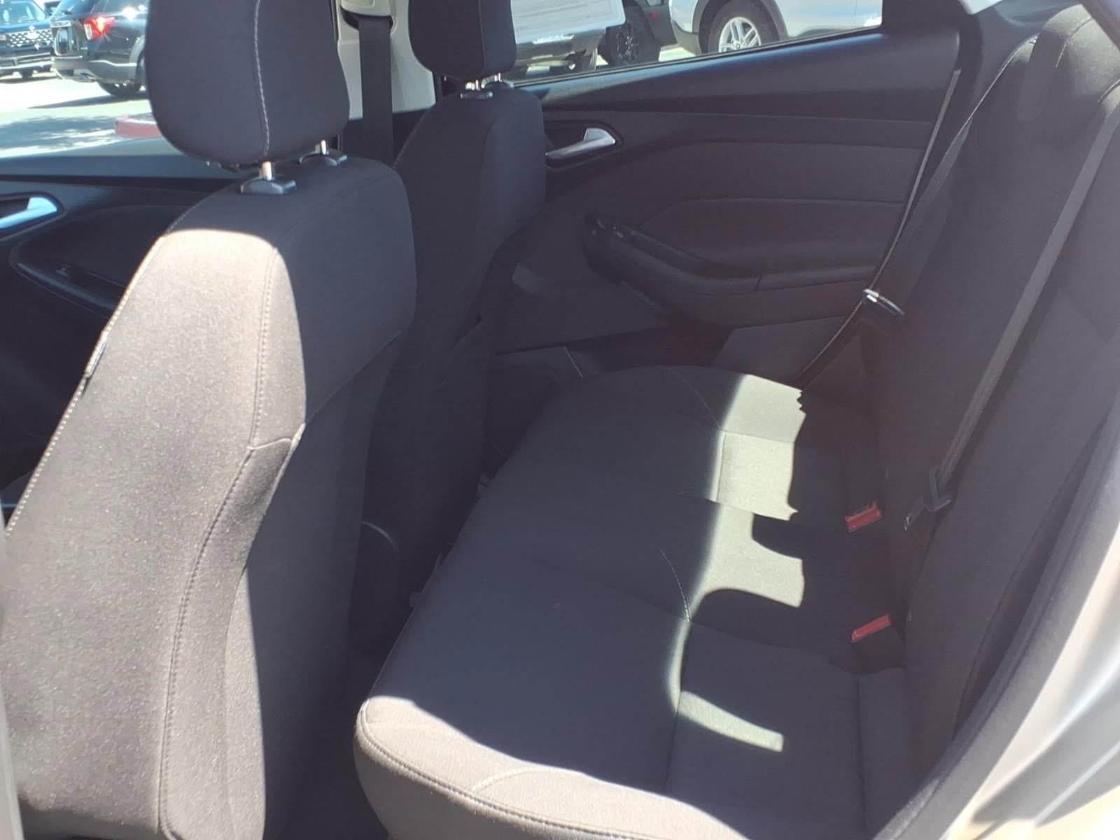 Used 2018 Ford Focus SE FWD image 17