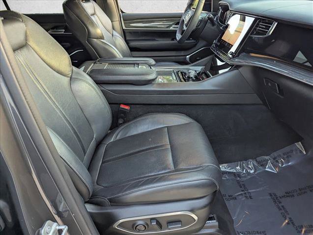 Used 2022 Jeep Wagoneer Series II RWD image 21