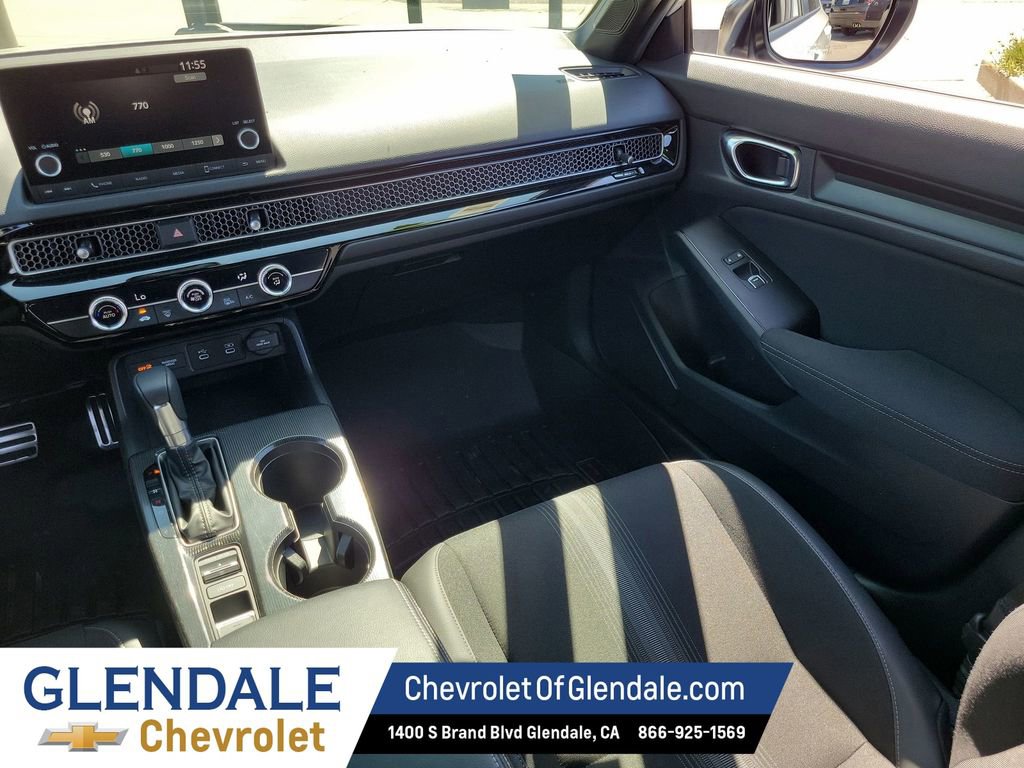 Used 2025 Honda Civic Sport image 25