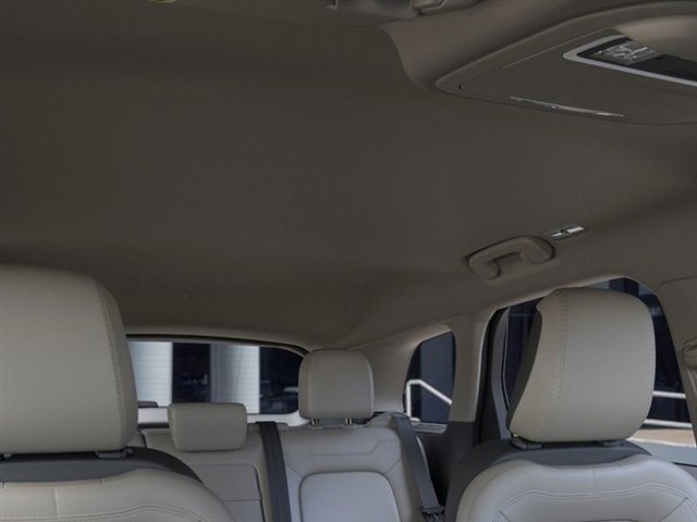 New 2025 Lincoln Corsair FWD image 22