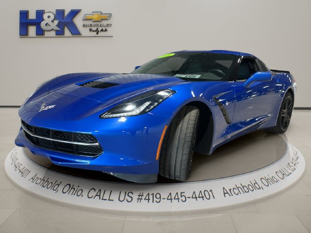 Used 2019 Chevrolet Corvette Stingray Coupe w/ 1LT RWD image 3