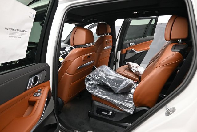 New 2027 BMW X7 M60i AWD/4WD image 19