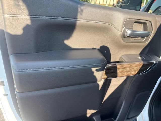 Used 2020 Chevrolet Silverado 1500 RST AWD/4WD image 12