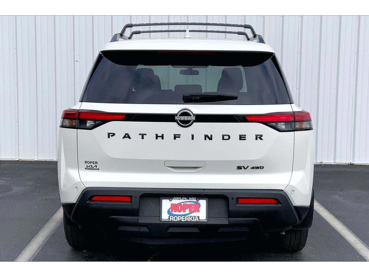 Used 2024 Nissan Pathfinder SV w/ Black Appearance Package image 3