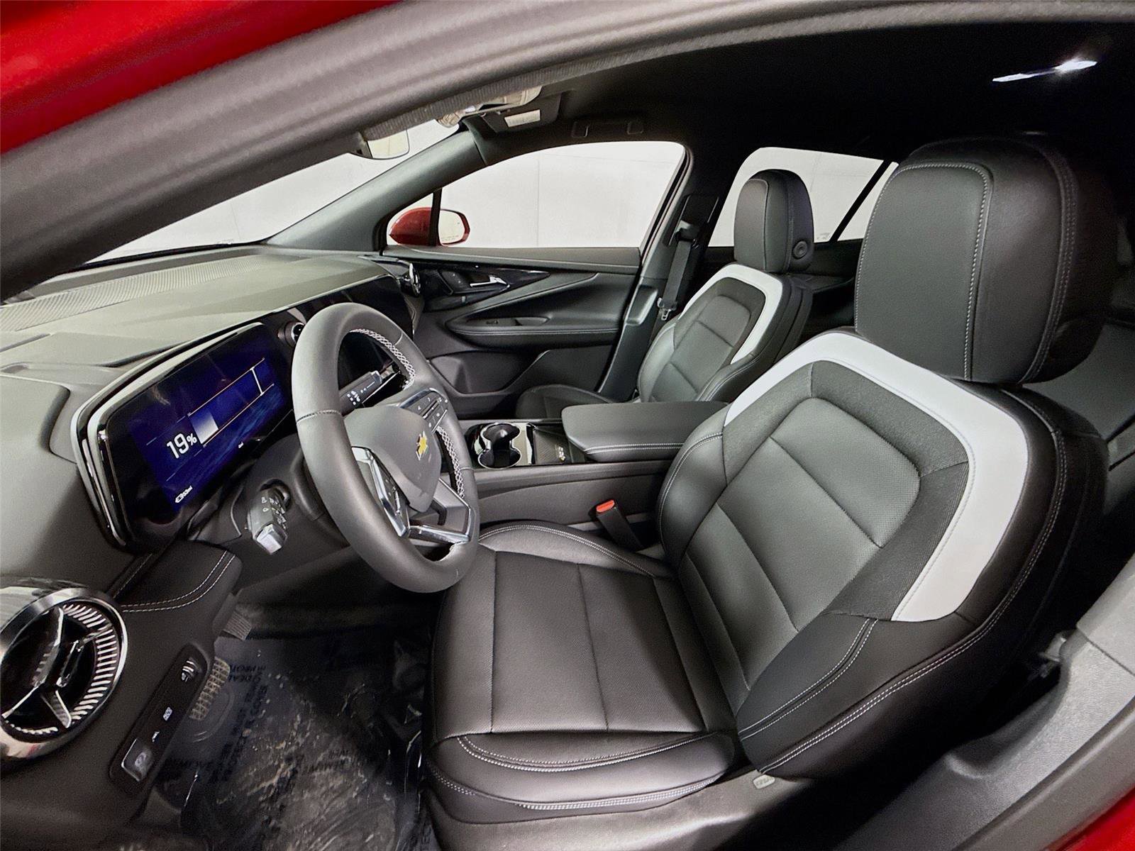 New 2026 Chevrolet Blazer EV LT AWD/4WD image 16