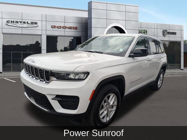 Used 2025 Jeep Grand Cherokee Laredo X image 9