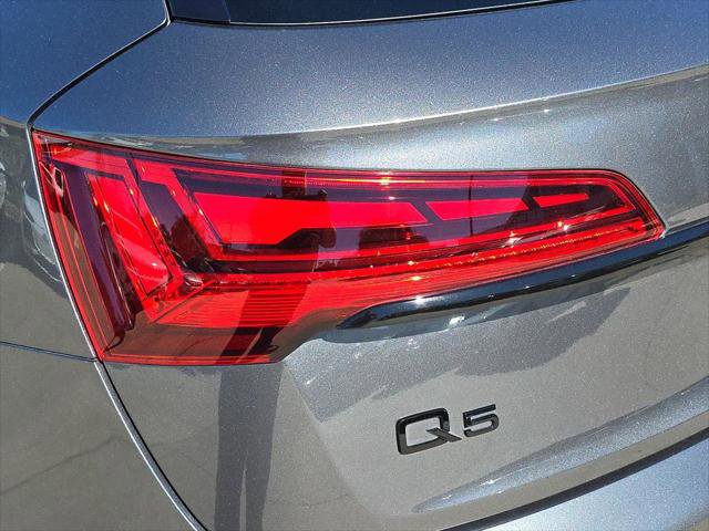 Used 2023 Audi Q5 2.0T Premium Plus w/ Premium Plus Package AWD/4WD image 38