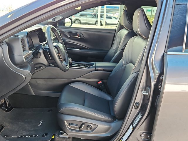 Used 2024 Toyota Crown Platinum image 16