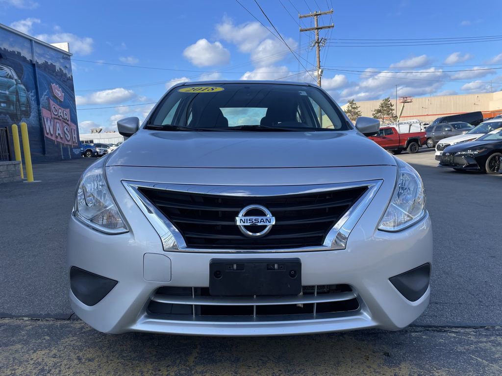 Used 2018 Nissan Versa SV image 5