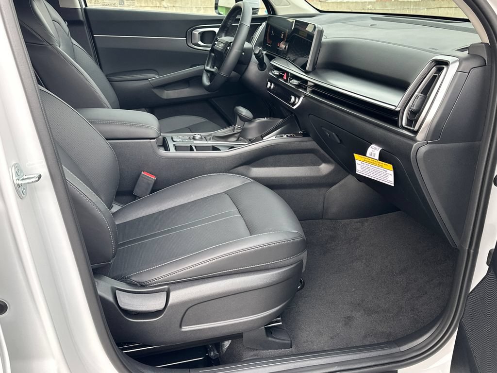 New 2026 Kia Sorento S FWD image 11