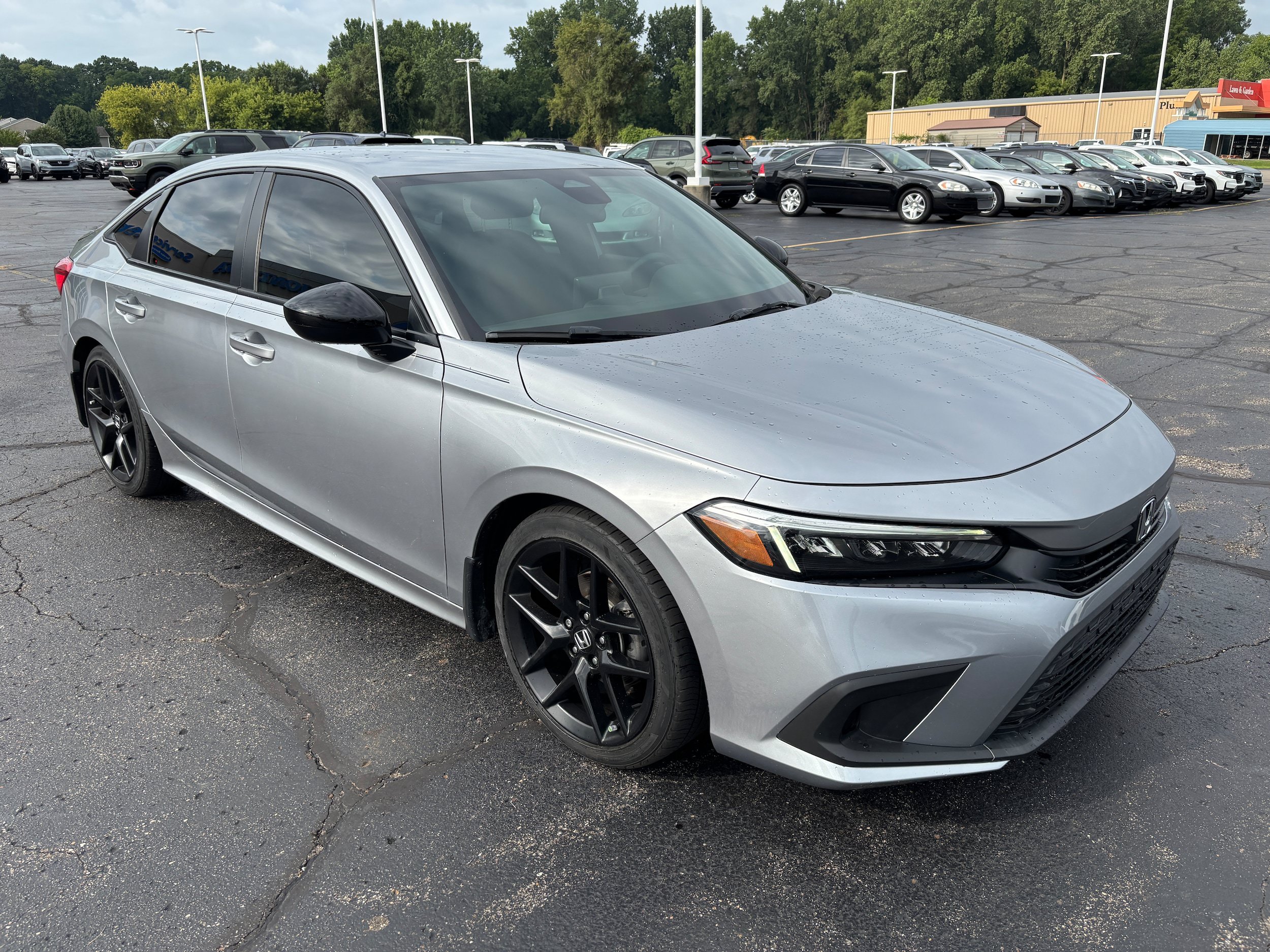 Used 2024 Honda Civic Sport image 2
