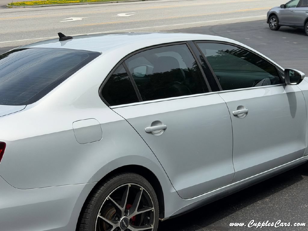 Used 2013 Volkswagen Jetta GLI Autobahn FWD image 39
