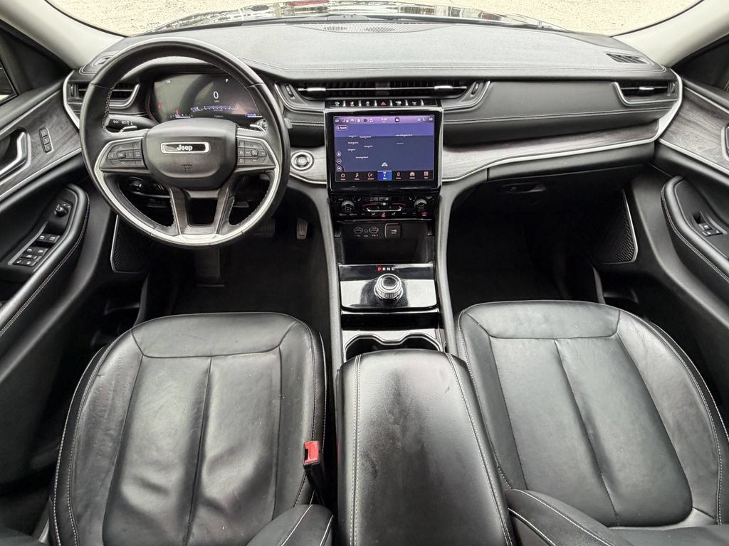 Used 2022 Jeep Grand Cherokee L Limited RWD image 13