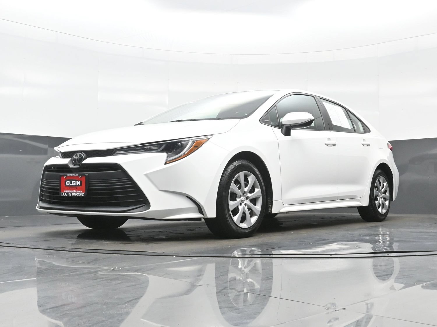 Used 2024 Toyota Corolla LE FWD image 26