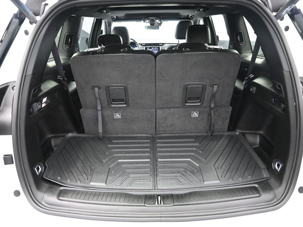 Used 2025 Jeep Grand Cherokee L Altitude image 35