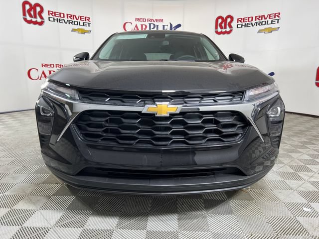 New 2026 Chevrolet Trax LS w/ LS Convenience Package FWD image 2
