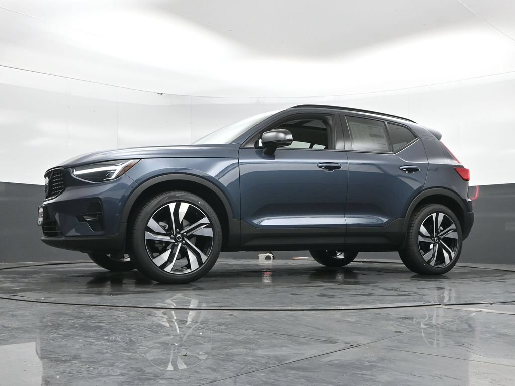 New 2026 Volvo XC40 B5 Ultra w/ Climate Package AWD/4WD image 38