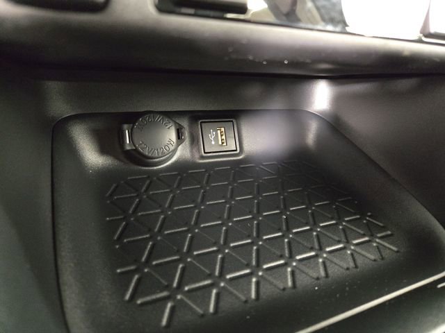 New 2025 Toyota RAV4 XLE image 28