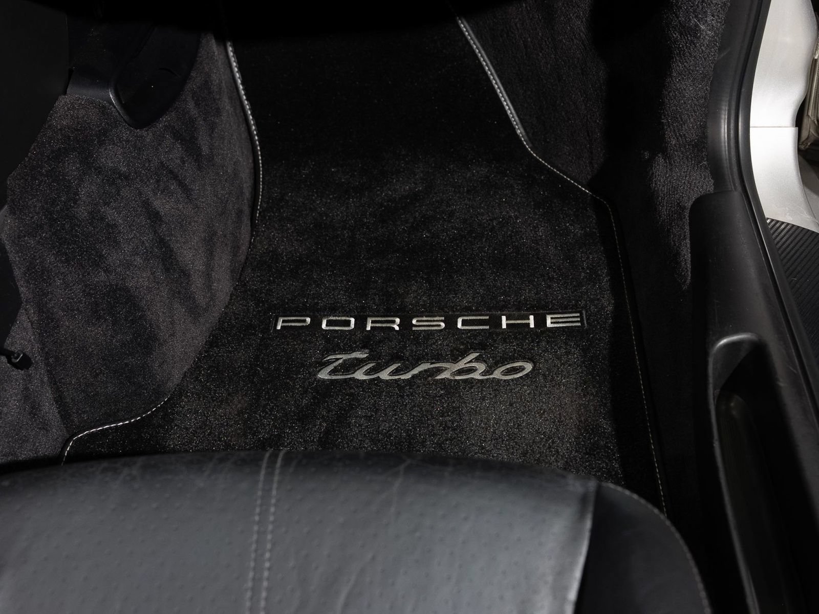 Used 2008 Porsche 911 Turbo AWD/4WD image 35