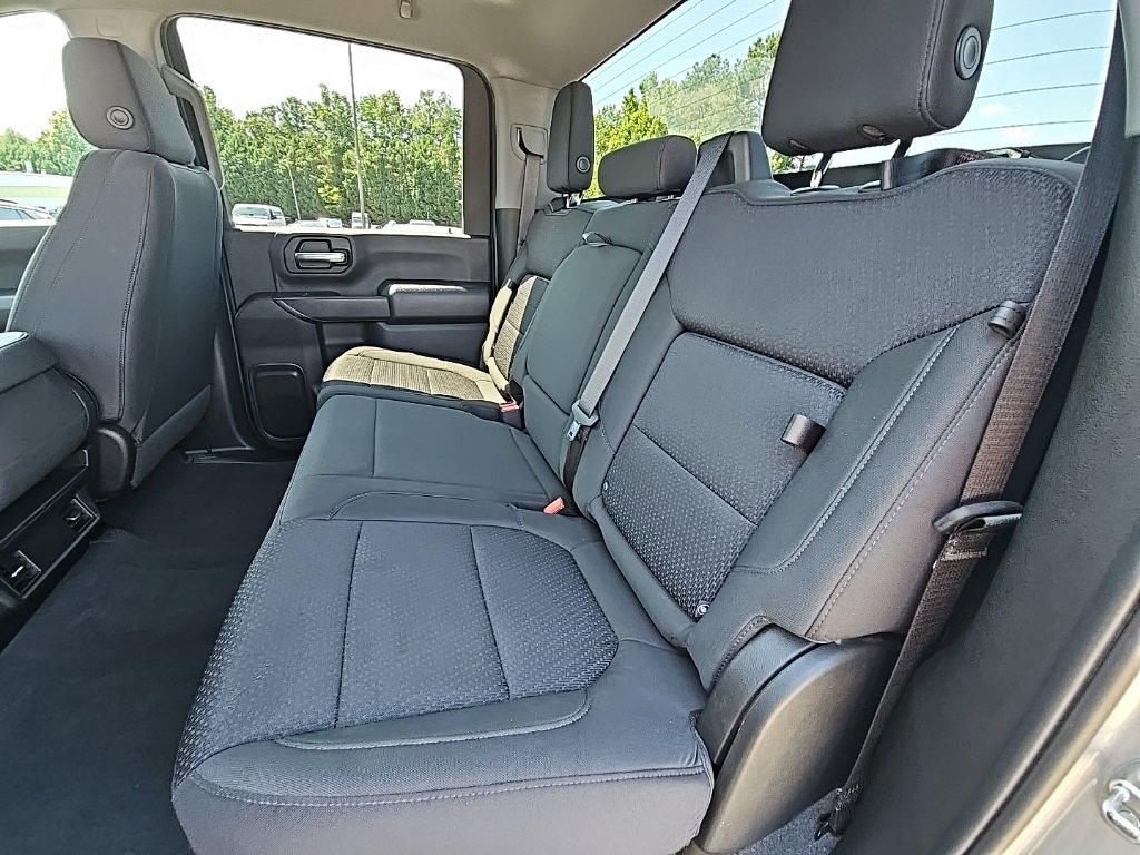 Used 2023 Chevrolet Silverado 2500 Custom w/ Custom Value Package image 12