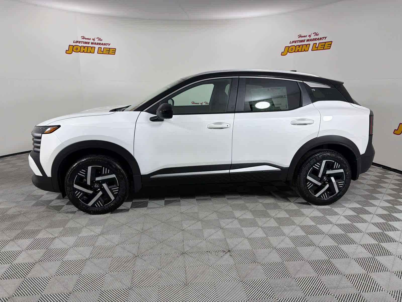 New 2026 Nissan Kicks SV image 2