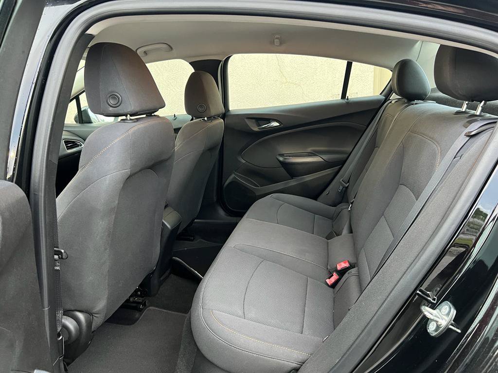 Used 2018 Chevrolet Cruze LS FWD image 23