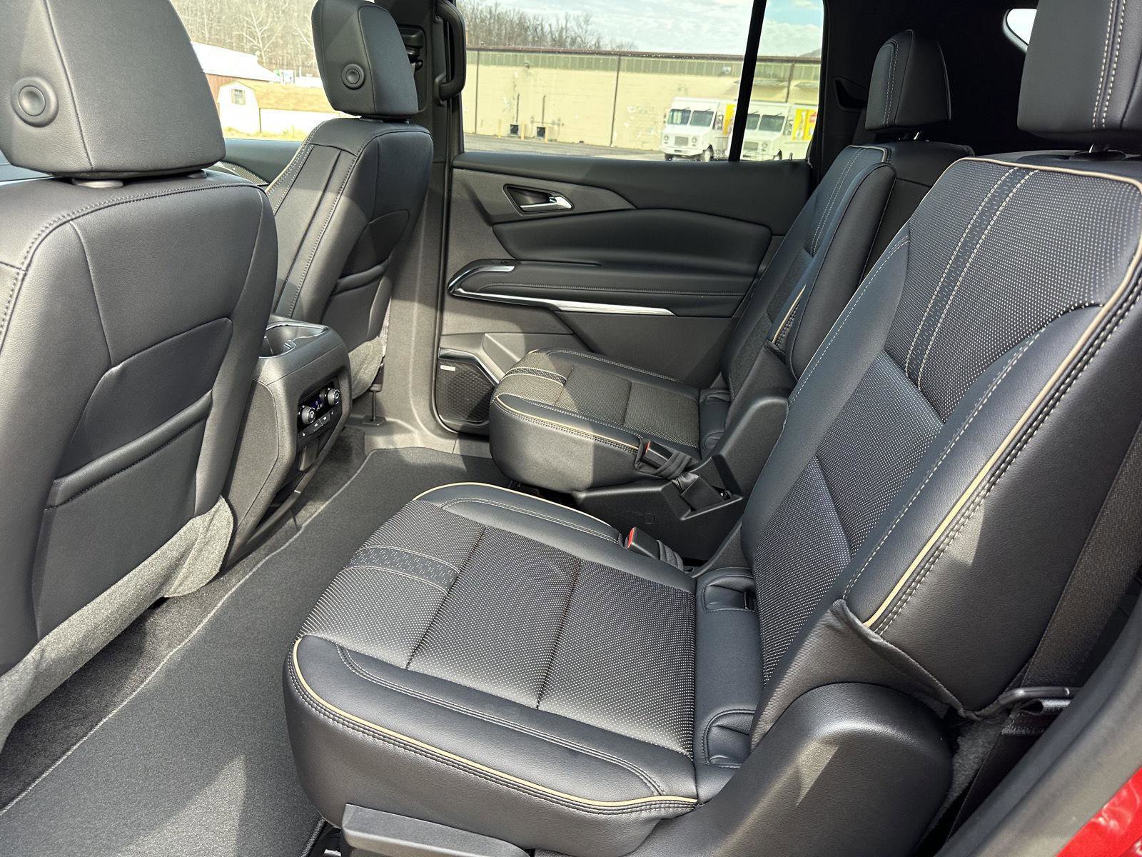 New 2026 Chevrolet Traverse High Country image 19