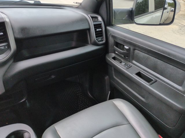 Used 2022 RAM 2500 Tradesman w/ Chrome Appearance Group AWD/4WD image 16