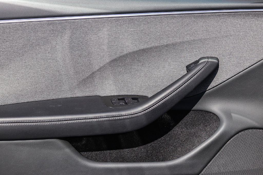 Used 2025 Tesla Model 3 Long Range RWD image 19