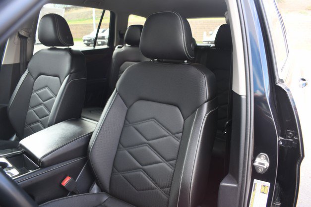 Used 2025 Volkswagen Atlas SE AWD/4WD image 17