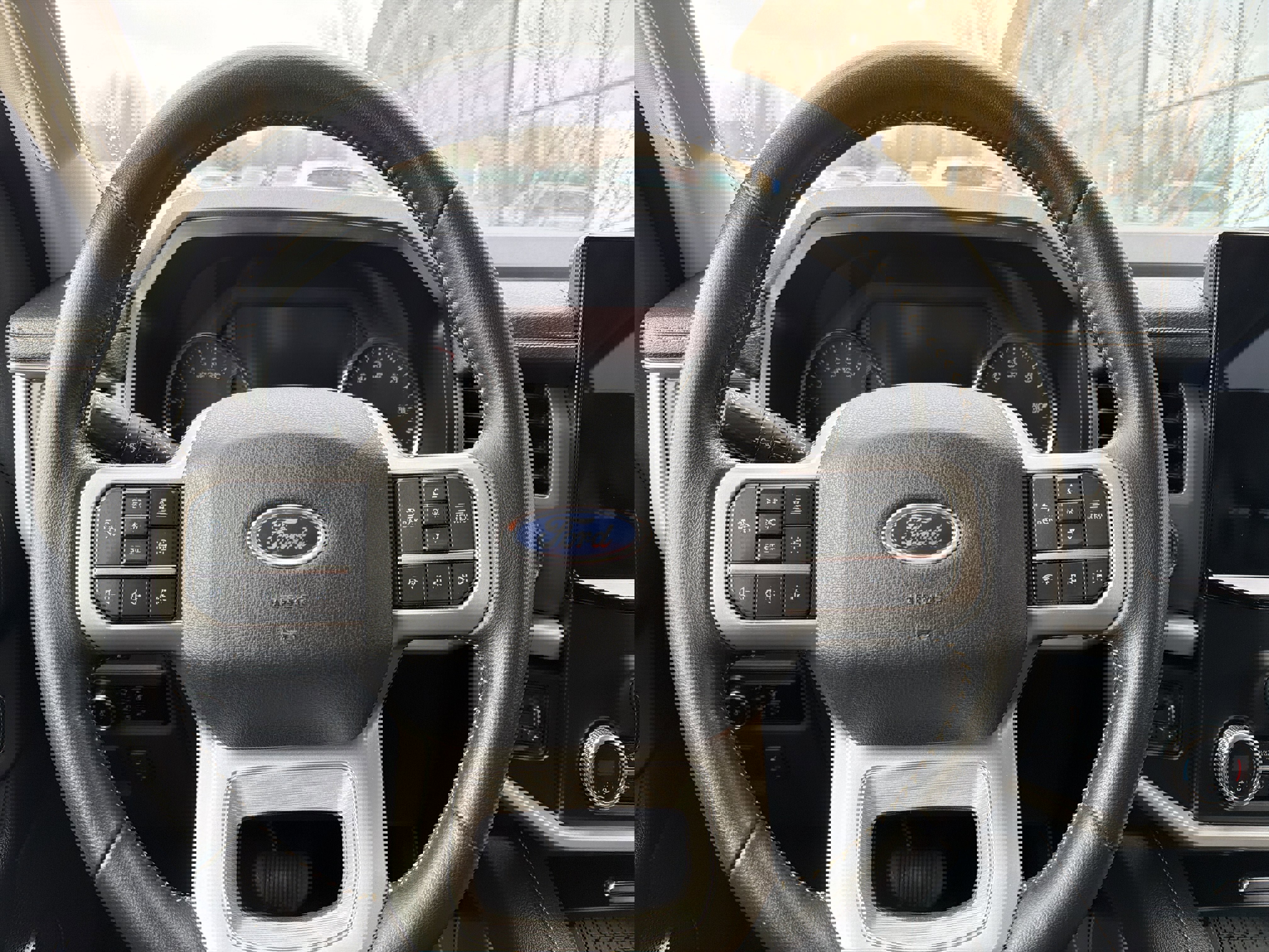 Used 2023 Ford Expedition Max XLT image 13