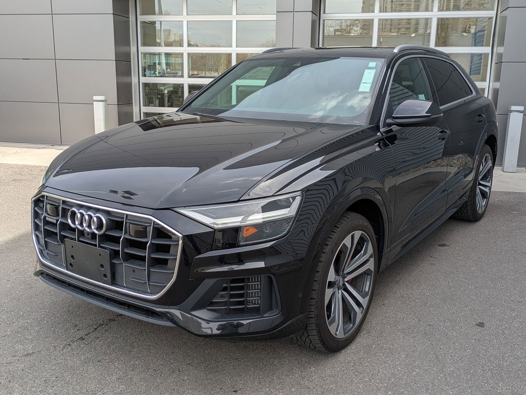 Used 2019 Audi Q8 Premium Plus w/ Premium Plus AWD/4WD image 8
