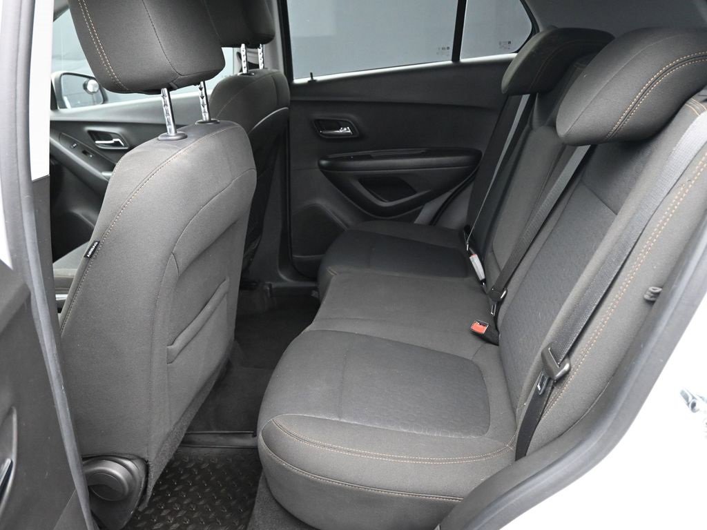 Used 2021 Chevrolet Trax LS w/ LPO, Cargo Package image 12