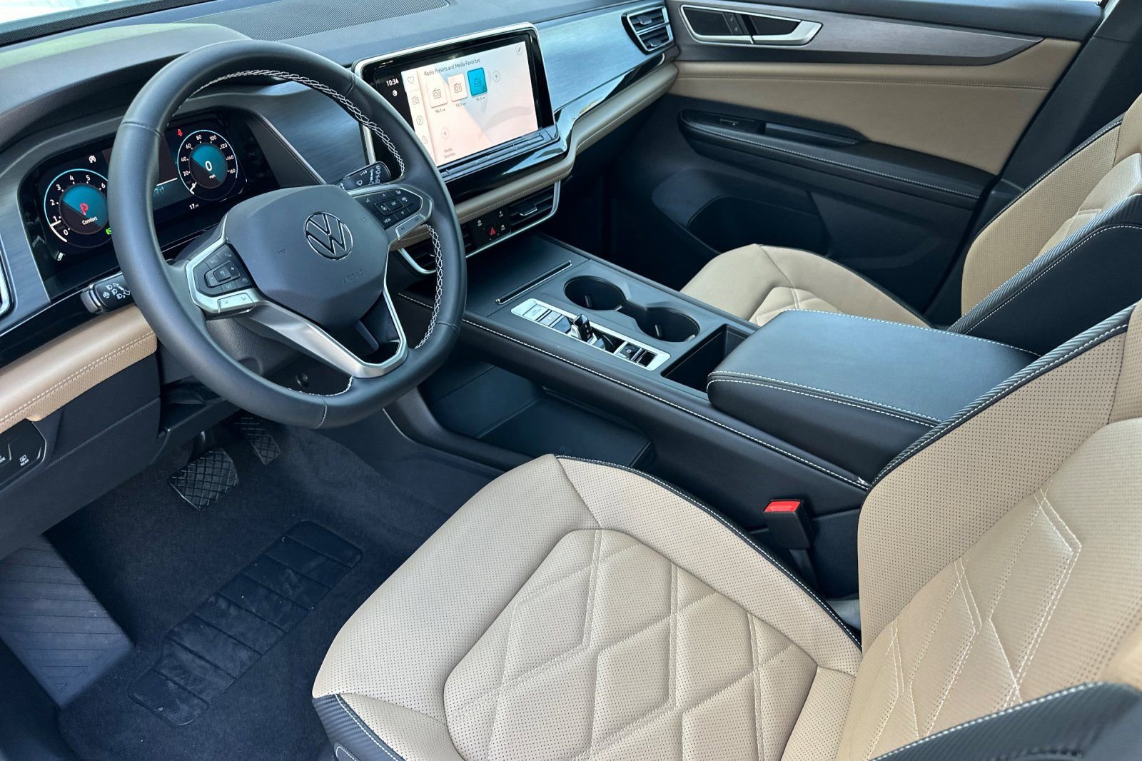 New 2026 Volkswagen Atlas Cross Sport SE image 8