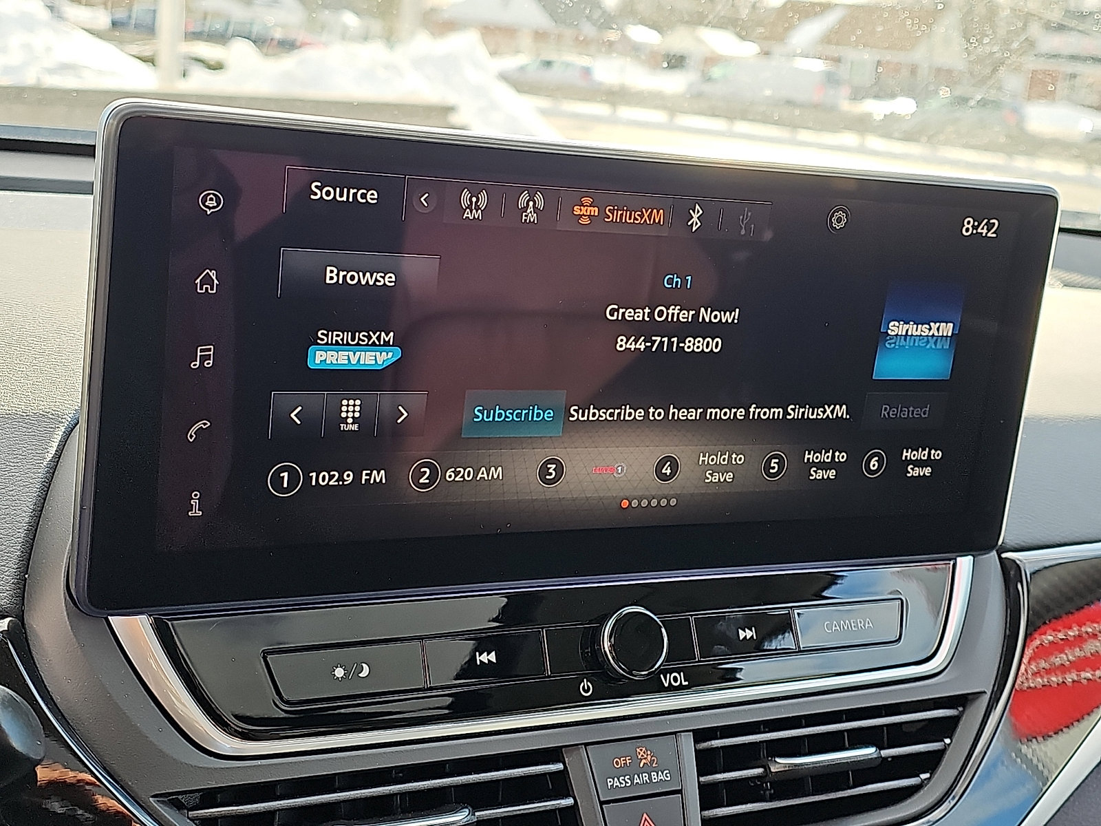 Used 2025 Nissan Altima 2.5 SR w/ SR Premium Package image 18