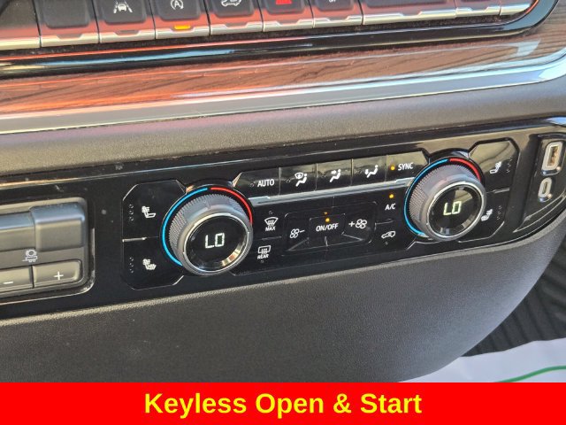 Used 2025 Chevrolet Silverado 1500 LT AWD/4WD image 29