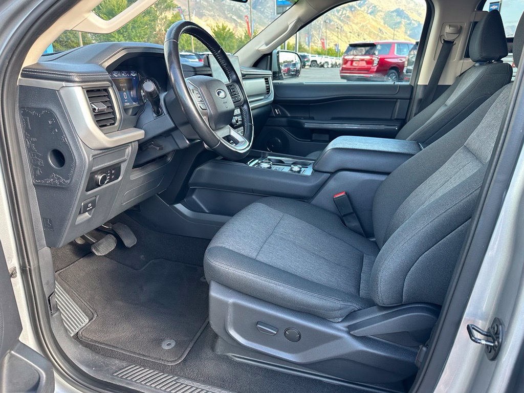 Used 2024 Ford Expedition Max XLT AWD/4WD image 24