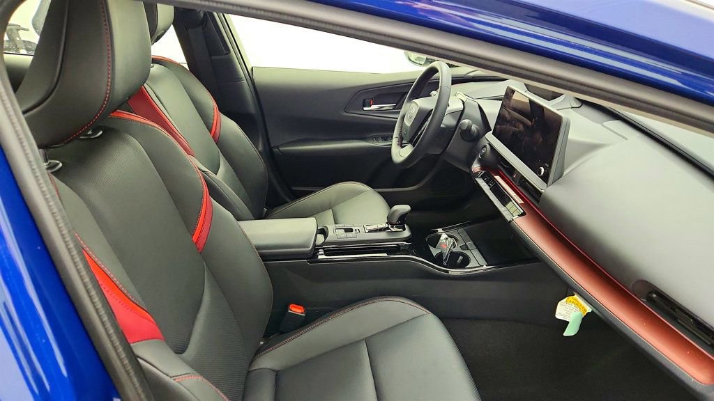 Used 2025 Toyota Prius Plug-In Hybrid image 24