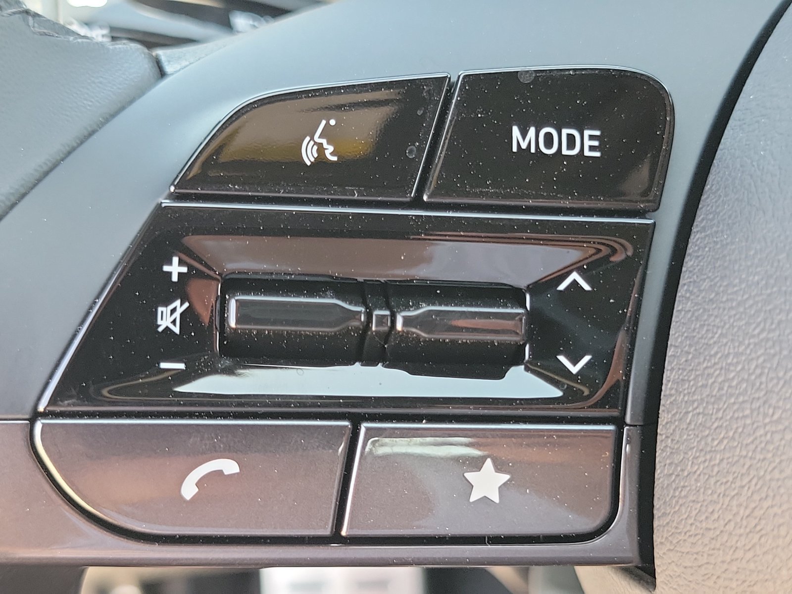 New 2026 Hyundai Elantra Sport FWD image 8