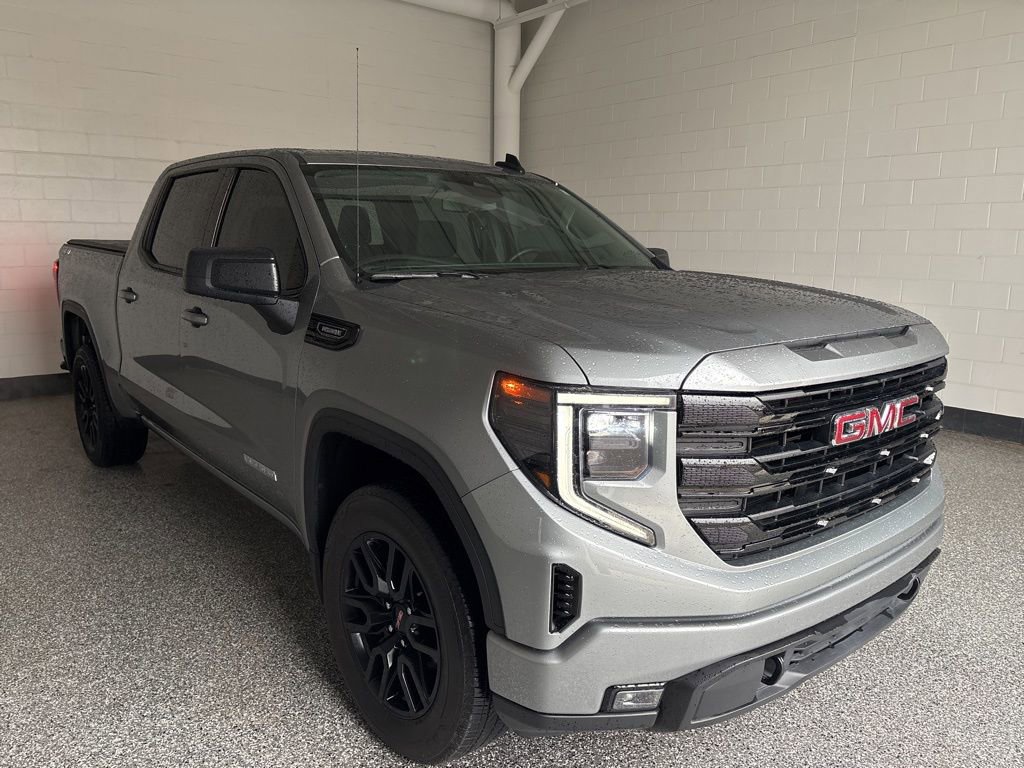 Used 2025 GMC Sierra 1500 Elevation image 11