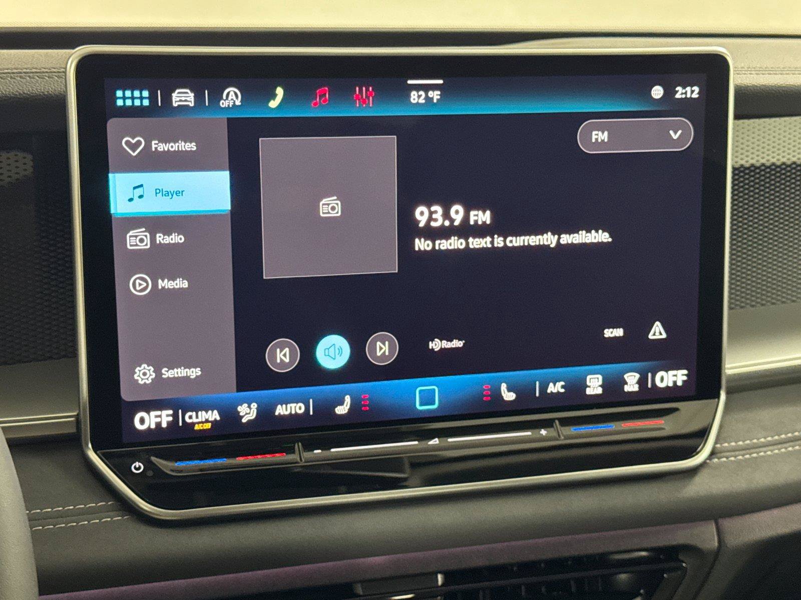 New 2026 Volkswagen Tiguan SE AWD/4WD image 17