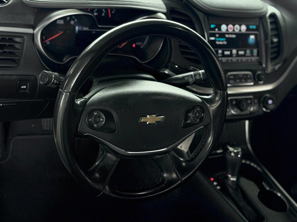 Used 2017 Chevrolet Impala LT FWD image 34