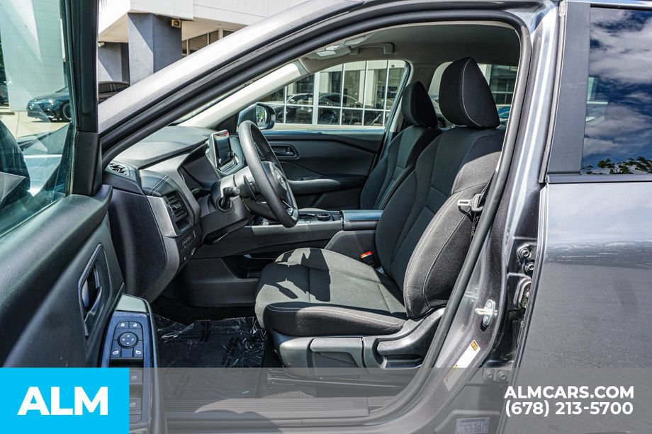 Used 2024 Nissan Rogue S AWD/4WD image 18